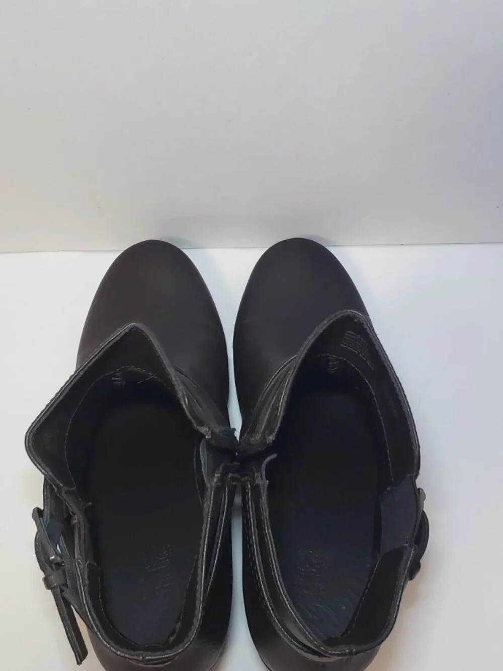 Womens Size 9 Brown Booties